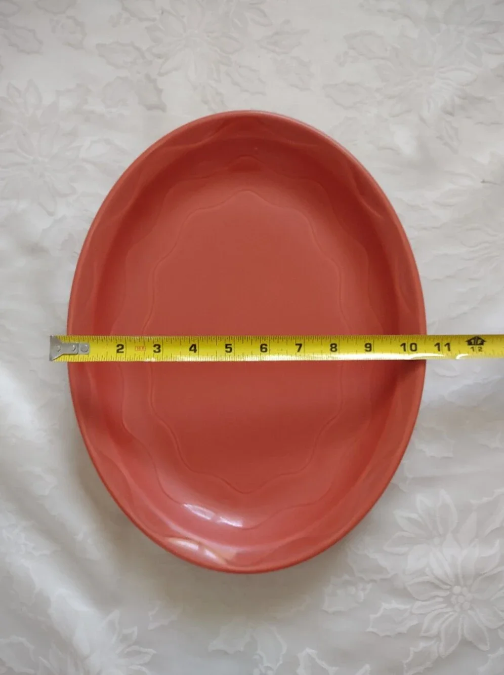 Waived Etching Ceramic Oval Tray 13.5 Inch